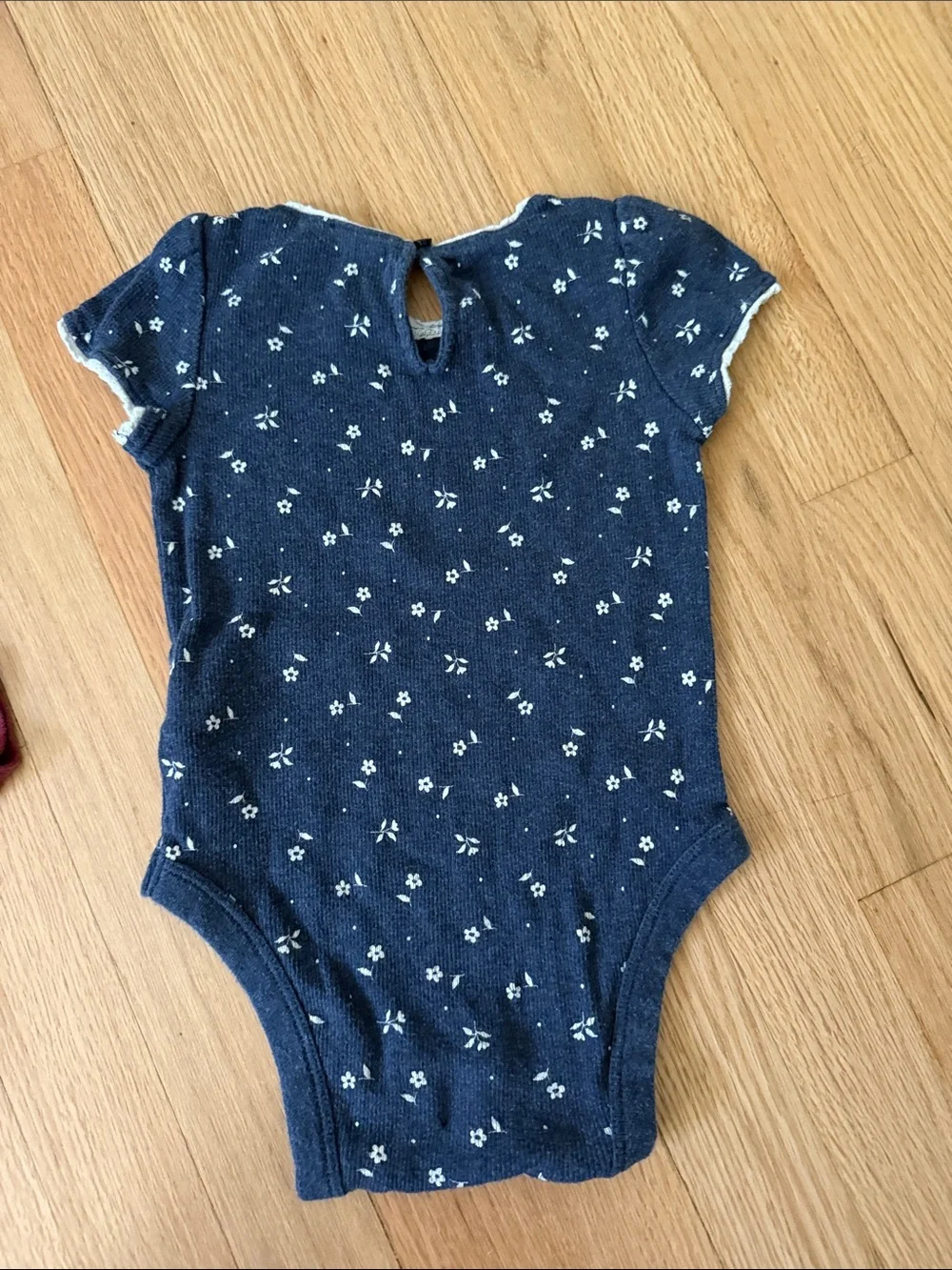 GAP organic cotton/cotton Bodysuit bundle of long and short sleeves